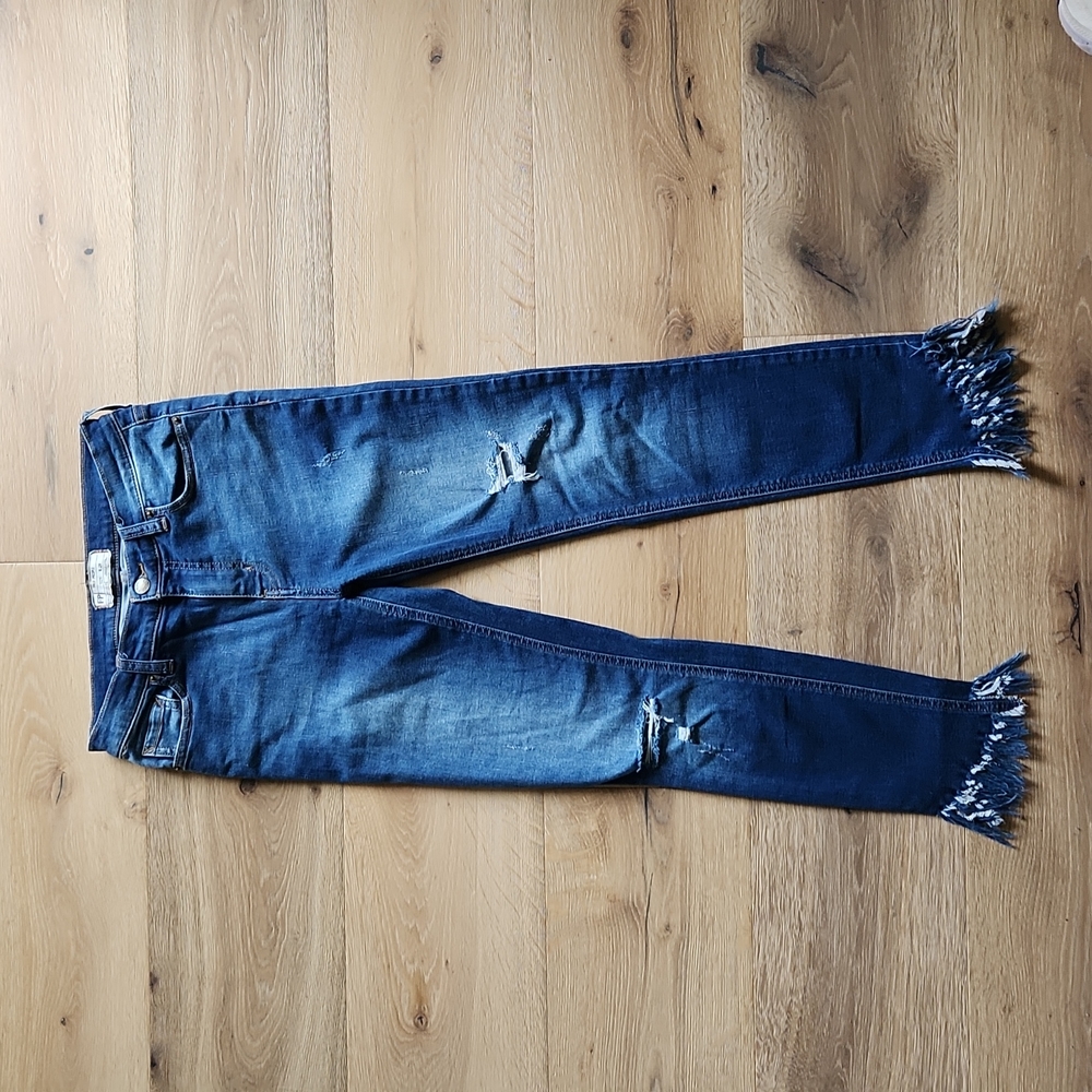 Free people great heights frayed skinny jeans in worn indigo